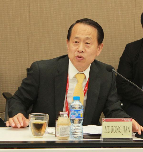 慕镕鍵：把關(guān)愛橫向到邊，豎向到底