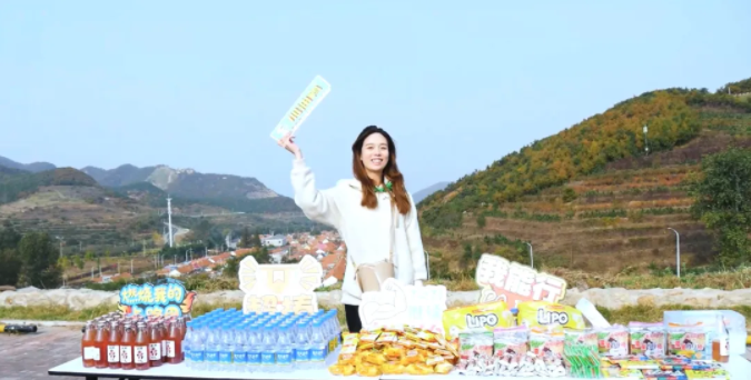 攜手前行共賞金秋 腳踏實地齊心逐夢(圖7) 攜手前行共賞金秋 腳踏實地齊心逐夢(圖7)