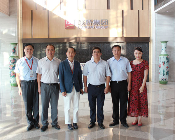 中國(guó)進(jìn)出口銀行山東分行行長(zhǎng)李忠元一行來(lái)聯(lián)橋考察調(diào)研