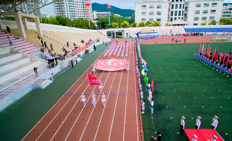 聯(lián)橋集團在高區(qū)運動會精彩綻放 勇奪團體亞軍(圖3) 聯(lián)橋集團在高區(qū)運動會精彩綻放 勇奪團體亞軍(圖3)