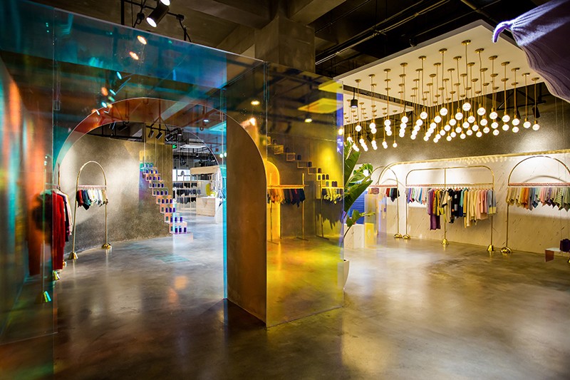 微信圖片_20181129214229.jpg “創(chuàng)意 · 跨越 國家毛衫紗線資源共享平臺啟動儀式”在威海聯(lián)橋集團(tuán)盛裝啟幕(圖14)