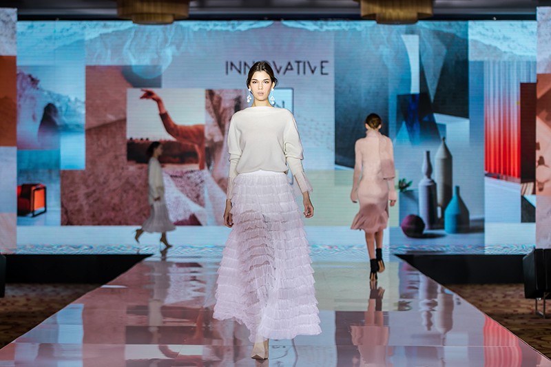 “創(chuàng)意 · 跨越 國家毛衫紗線資源共享平臺啟動儀式”在威海聯(lián)橋集團(tuán)盛裝啟幕(圖38) “創(chuàng)意 · 跨越 國家毛衫紗線資源共享平臺啟動儀式”在威海聯(lián)橋集團(tuán)盛裝啟幕(圖38)