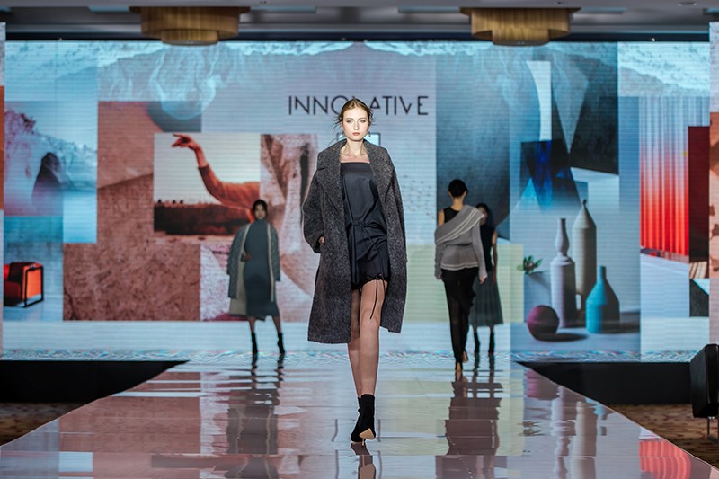 “創(chuàng)意 · 跨越 國家毛衫紗線資源共享平臺啟動儀式”在威海聯(lián)橋集團(tuán)盛裝啟幕(圖29) “創(chuàng)意 · 跨越 國家毛衫紗線資源共享平臺啟動儀式”在威海聯(lián)橋集團(tuán)盛裝啟幕(圖29)