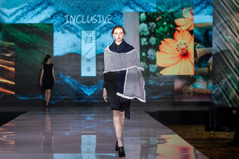 “創(chuàng)意 · 跨越 國家毛衫紗線資源共享平臺啟動儀式”在威海聯(lián)橋集團(tuán)盛裝啟幕(圖46) “創(chuàng)意 · 跨越 國家毛衫紗線資源共享平臺啟動儀式”在威海聯(lián)橋集團(tuán)盛裝啟幕(圖46)