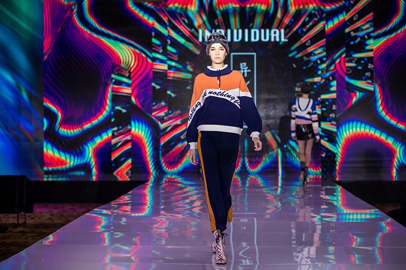 “創(chuàng)意 · 跨越 國家毛衫紗線資源共享平臺啟動儀式”在威海聯(lián)橋集團(tuán)盛裝啟幕(圖56) “創(chuàng)意 · 跨越 國家毛衫紗線資源共享平臺啟動儀式”在威海聯(lián)橋集團(tuán)盛裝啟幕(圖56)