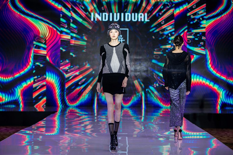 “創(chuàng)意 · 跨越 國家毛衫紗線資源共享平臺啟動儀式”在威海聯(lián)橋集團(tuán)盛裝啟幕(圖63) “創(chuàng)意 · 跨越 國家毛衫紗線資源共享平臺啟動儀式”在威海聯(lián)橋集團(tuán)盛裝啟幕(圖63)