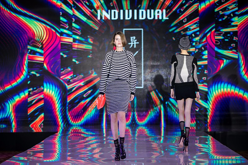 “創(chuàng)意 · 跨越 國家毛衫紗線資源共享平臺啟動儀式”在威海聯(lián)橋集團(tuán)盛裝啟幕(圖65) “創(chuàng)意 · 跨越 國家毛衫紗線資源共享平臺啟動儀式”在威海聯(lián)橋集團(tuán)盛裝啟幕(圖65)