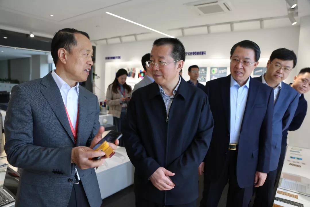 威海市委常委、市紀(jì)委書記、市監(jiān)委主任傅遜到聯(lián)橋集團(tuán)調(diào)研