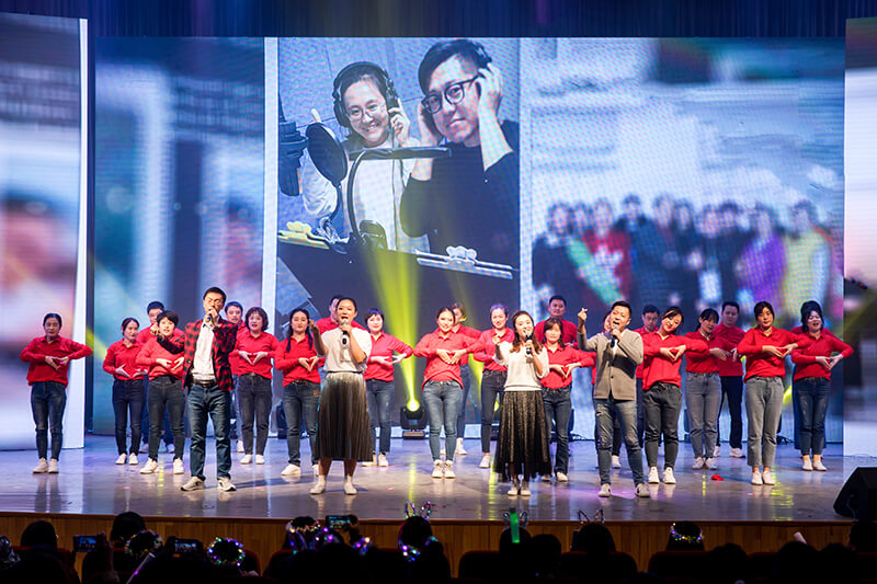 歡欣鼓舞迎新春，滿懷豪情攀高峰 | 聯(lián)橋集團2020迎新春聯(lián)歡晚會激情開演(圖23)