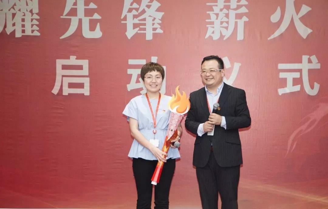 光耀先鋒  薪火接力 傳遞先鋒精神，開拓全新事業(yè)   張建軍—葉根源(圖1)