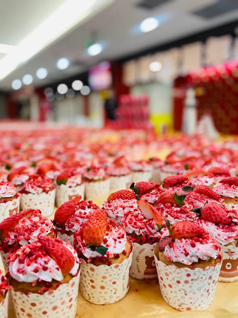 聯(lián)橋集團喜迎23周年司慶——聯(lián)橋23年 乘風(fēng)破浪(圖1) 聯(lián)橋集團喜迎23周年司慶——聯(lián)橋23年 乘風(fēng)破浪(圖1)