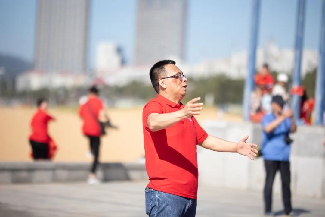 聯(lián)橋集團黨委舉辦“光耀先鋒·致敬力量”慶祝建黨100周年活動(圖8)